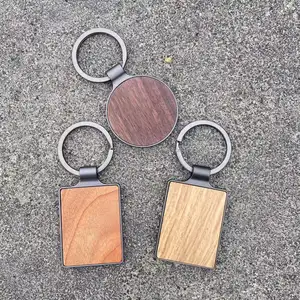 Porte-clés en bois de cerisier naturel de forme carrée Cadeaux promotionnels Porte-clés en bois