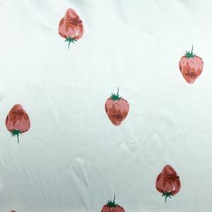 Sukun Strawberry Printed 3% Spandex 97% Poliéster Tela de satén de seda para niños Pijamas - Product Image 5
