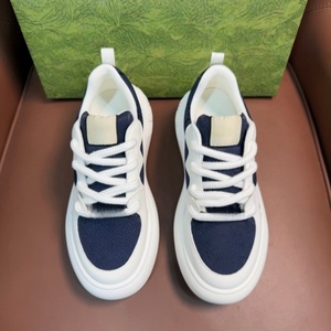 Chaussures décontractées pour hommes de haute qualité, de créateur, avec semelle épaisse et lacets, confortables et respirantes, adaptées aux hommes et aux femmes. - Product Image 4