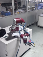 Bras de robot collaboratif flexible JAKA Zu3 à 6 axes, charge utile de 3 kg, rayon d'action de 626 mm, en aluminium, pour applications de soudage