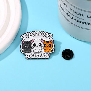 斯明别针我是诺雷3猫前珐琅灰色橙色猫合金翻领徽章可爱的动物宠物胸针 - Product Image 2