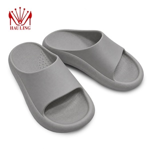 Sandales à plateforme épaisse en EVA tendance, logo personnalisé, vente en gros, semelle épaisse, pantoufles unisexes pour toute la famille - Product Image 5