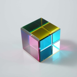 Ornement en cristal dichroïque changeant de couleur, fusion de couleurs <span class=keywords><strong>CMY</strong></span>, artisanat en verre pour la décoration de la maison, accessoire de photographie, cadeau créatif - Product Image 4