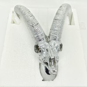 Colgante de pared cabeza de oveja hueso escultura <span class=keywords><strong>esqueleto</strong></span> <span class=keywords><strong>cabra</strong></span> hueso oveja arte estatua plata ecológica Halloween hogar Decoración resina - Product Image 6