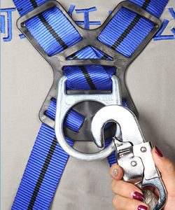 Arnés de seguridad retráctil de 5 puntos para trabajos en altura con doble cuerda anticaídas - Product Image 3