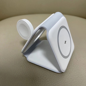 Cargador Inalámbrico Plegable 3 en 1 con Logotipo OEM, 15W, Carga Rápida Magnética, Diseño de Bolsillo para iPhone 16 15 14 13 12 <span class=keywords><strong>Pro</strong></span> Max, iWatch - Product Image 3