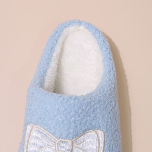 Chaussons plats populaires pour femmes avec semelle en TPR et dessus en peluche, qualité garantie, bout fermé, fourrés, pour la saison automne - Product Image 2