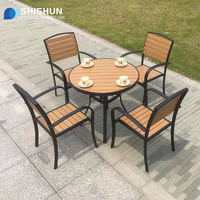 Ensemble mobilier pour restaurant villa jardin patio extérieur plastique bois tables et chaises loisirs balcon