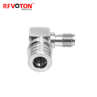 Adaptador directo de fábrica, enchufe macho QMA a conector hembra SMA, ángulo recto, codo RA de 90 grados, conector coaxial RF, adaptador coaxial