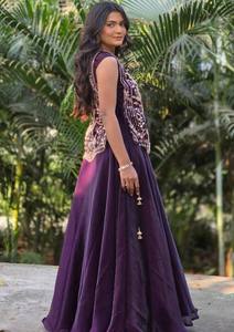Lehenga Choli de Buena Calidad para Mujer, Ropa Tradicional Cómoda para Celebraciones, Disponible para la Venta - Product Image 4