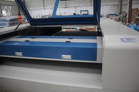 100W 120W 130W 150W 180W 300W Machine de découpe laser CO2 1325 avec CCD pour la découpe de panneaux MDF en bois acrylique papier 4X8