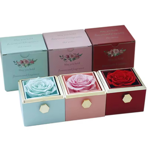 Caliente tendencia 2025 mercado chino en línea <span class=keywords><strong>al</strong></span> <span class=keywords><strong>por</strong></span> <span class=keywords><strong>mayor</strong></span> Día DE LA MADRE Natural Real preservado rosas flor eterna joyería caja giratoria - Product Image 6