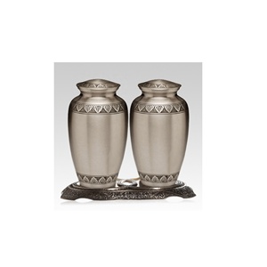 Urnes de compagnon en métal très exigeantes Urne commémorative funéraire en étain pour les services funéraires au prix de gros - Product Image 2