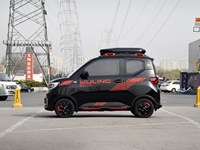 Nouvelle Voiture Électrique Urbaine Quatre Portes Wuling Hongguang MINI EV 2025