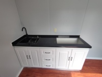 Conteneur d'expédition pliable en acier modulaire préfabriqué de 40 pieds, villa/bureau moderne à deux chambres en conteneur
