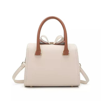 Sac à main structuré avec fermoir à boucle, style français mignon, couleur crème et blanc, sac cadeau pour femme, vente en gros