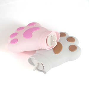 Sac à eau chaude en silicone chauffant pour <span class=keywords><strong>micro</strong></span>-ondes Petit flacon pour fille Soulager la douleur Matériau en silicone - Product Image 2