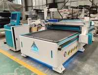 Machine de gravure laser CNC à fibre optique grand format 100W 1300*2500mm pour la décoration de miroirs