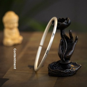 Pulsera <span class=keywords><strong>Ping</strong></span> <span class=keywords><strong>Xi</strong></span> Le de hierro galvanizado de nuevo estilo, banda lisa minimalista, acabado esmerilado, letras vintage, joyería juvenil - Product Image 4