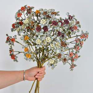 Flower Delight Flores Artificiales de Otoño de Goma Suave Hechas a Mano para Decoración de Bodas y Accesorios de Fotografía - Product Image 1
