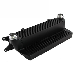 <span class=keywords><strong>Intercooler</strong></span> de tuning pour <span class=keywords><strong>BMW</strong></span> Série 5 525d 530d 535d 535i XDrive E60/<span class=keywords><strong>E61</strong></span> 04-10 <span class=keywords><strong>BMW</strong></span> Série 6 630d 635d E63/E64 06-10 - Product Image 2