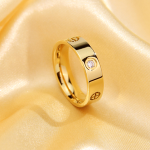 Bagues de <span class=keywords><strong>couple</strong></span> classiques haut de gamme Bochi Jewelry en acier inoxydable avec pierre naturelle, plaqué or 18 carats, anti-stress rotatives, vente en gros, best-seller - Product Image 1