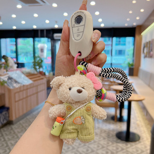 Lindo colgante de muñeco de peluche de oso Terry con diseño de pantalones con <span class=keywords><strong>tirantes</strong></span> y botella de agua para bolso de mujer - Product Image 4