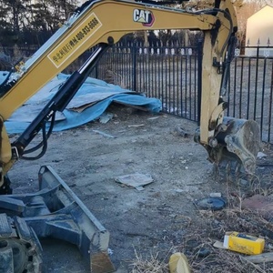 รถขุดขนาดเล็ก 3 ตัน ยี่ห้อแคทเทอร์พิลลาร์ ผลิตในญี่ปุ่น รุ่น CAT303.5E ใหม่ ยอดนิยม รถขุดตีนตะขาบระบบไฮดรอลิก สำหรับงานก่อสร้างและวิศวกรรม - Product Image 4