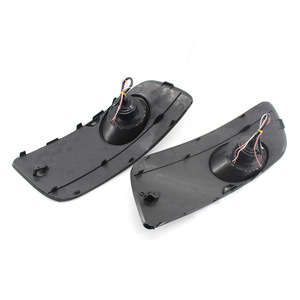 Faros Antiniebla con Proyector para Volkswagen Golf 5 GTI, con Aro Halo Blanco y Rejilla de Panal, para Modelos 2005-2009 - Product Image 3