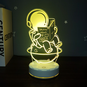 Lámpara Nocturna de Astronauta 3D Recargable Personalizada, Lámpara de Escritorio Juvenil con Control Táctil, Lámpara de Mesa de Siete Colores - Product Image 3