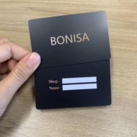 Carte magnétique en PVC noir carte cadeau VIP vierge imprimée numériquement Embosser d'identification en plastique