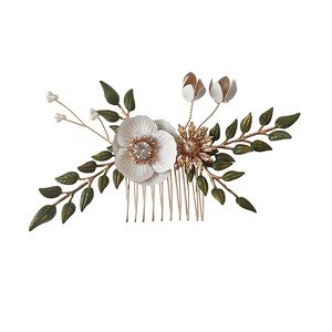 Accesorios para el cabello nupcial idílico para boda al aire libre flor hoja verde peine para el cabello joyería tocado para mujer - Product Image 1