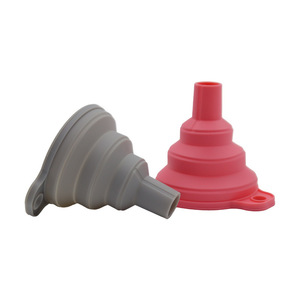 Silicone Foldable Funnel Green Kitchen Oil Pouring Liquid Transfer Small Retractable Household Use - Product Image 2