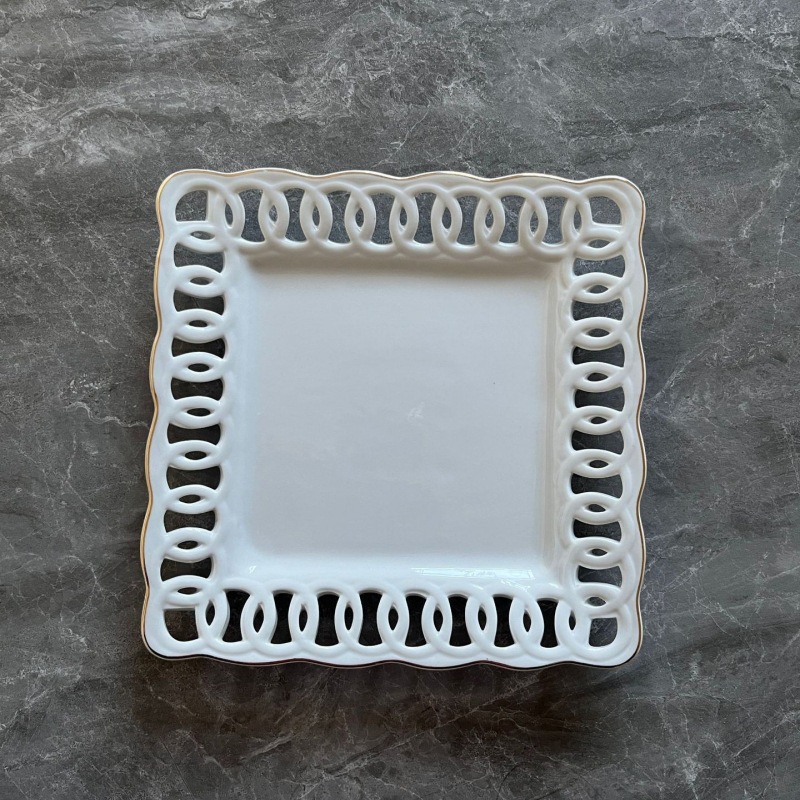 Gold-edged 8inch square plate-white