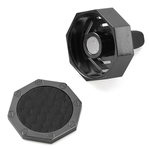 เครื่องกระจายกลิ่นหอมในรถยนต์รูปทรงหกเหลี่ยมสุดหรู โครงอะลูมิเนียมทนทาน ผิวสัมผัสหนังนุ่ม กลิ่นหอมอโรมาสำหรับตกแต่งรถยนต์ - Product Image 5