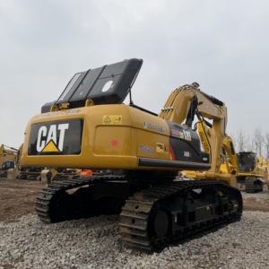 Excavadora 340 Modelo 2025 de 45 Toneladas, Cucharón de 2.0m, Motor de 259kW, de Segunda Mano con Martillo Rompedor y Dientes de Repuesto - Product Image 1