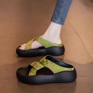 Sandalias de verano para mujer, estilo nuevo, con suela gruesa, ligeras, con bordado, informales, para la playa - Product Image 5