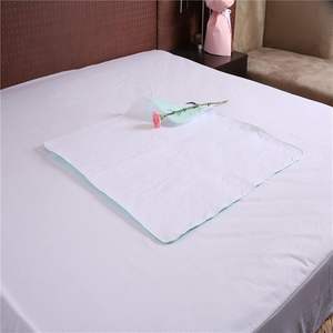 大人用おむつビブ高齢者用使い捨て大人用ワイプ快適で掃除しやすい - Product Image 4