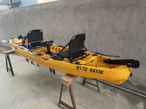 Vente en gros 14ft rotomoulé siège confortable bateau de sport kajak de pêche chine <span class=keywords><strong>kano</strong></span> plastique double kayak à pédales pour 2 personnes avec entraînement des ailerons - Product Image 4