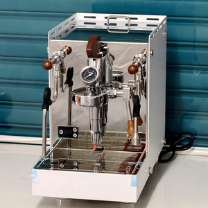 Cafetera Semiautomática Profesional ZILONG E61 de Acero Inoxidable para Uso en Hoteles y Exteriores, 9 Bares de Presión - Product Image 1