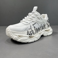 Baskets Chunky Dad en Cuir Véritable Tendance 2026 Nouvelle Collection Homme Graffiti Lacets Sport Décontracté Haut de Gamme Blanc Uni