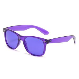 Gafas de Sol Cuadradas con Remaches Personalizadas con Logotipo, Moda 2025 para Hombre y Mujer, Protección UV400, Color Caramelo, Gafas de Sol para Fiesta - Product Image 4