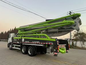 <b>Used</b> Diesel <b>Concrete</b> Zoomlion <b>Pump</b> Truck 2021 62m Self-Developed Chassis 18M/H China Shanghai Sale - Product Image 4