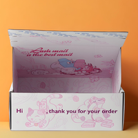 Boîtes d'expédition en carton kraft ondulé de dessin animé Emballage en papier cadeau étanche pour jouets Doublure en éponge de stratification mate