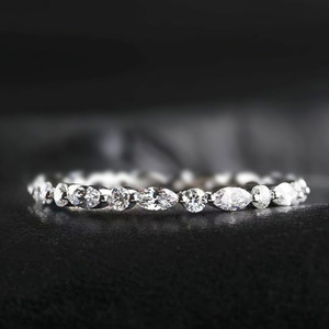 Anello con Design a Linee a Forma di Marquise, Stile Minimalista per Donne - Product Image 3