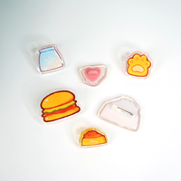 Badges personnalisés en acrylique époxy transparent imprimés sur mesure avec paillettes