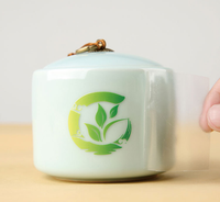 Étiquettes d'emballage en vinyle adhésif imperméable avec logo personnalisé, autocollants de transfert UV 3D pour les cosmétiques, les parfums et les flacons