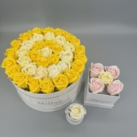 Caja de regalo de flores de lujo moderna profesional hecha a medida de papel de terciopelo romántico colorido para embalaje de cartón industrial