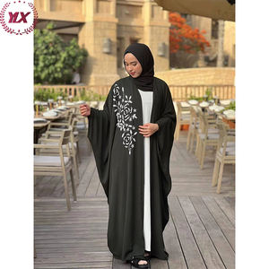 Vêtements islamiques en gros Turquie Robe imprimée Grande taille Jupes pour femmes <span class=keywords><strong>Ensemble</strong></span> deux pièces Abaya de prière pour musulmanes - Product Image 1