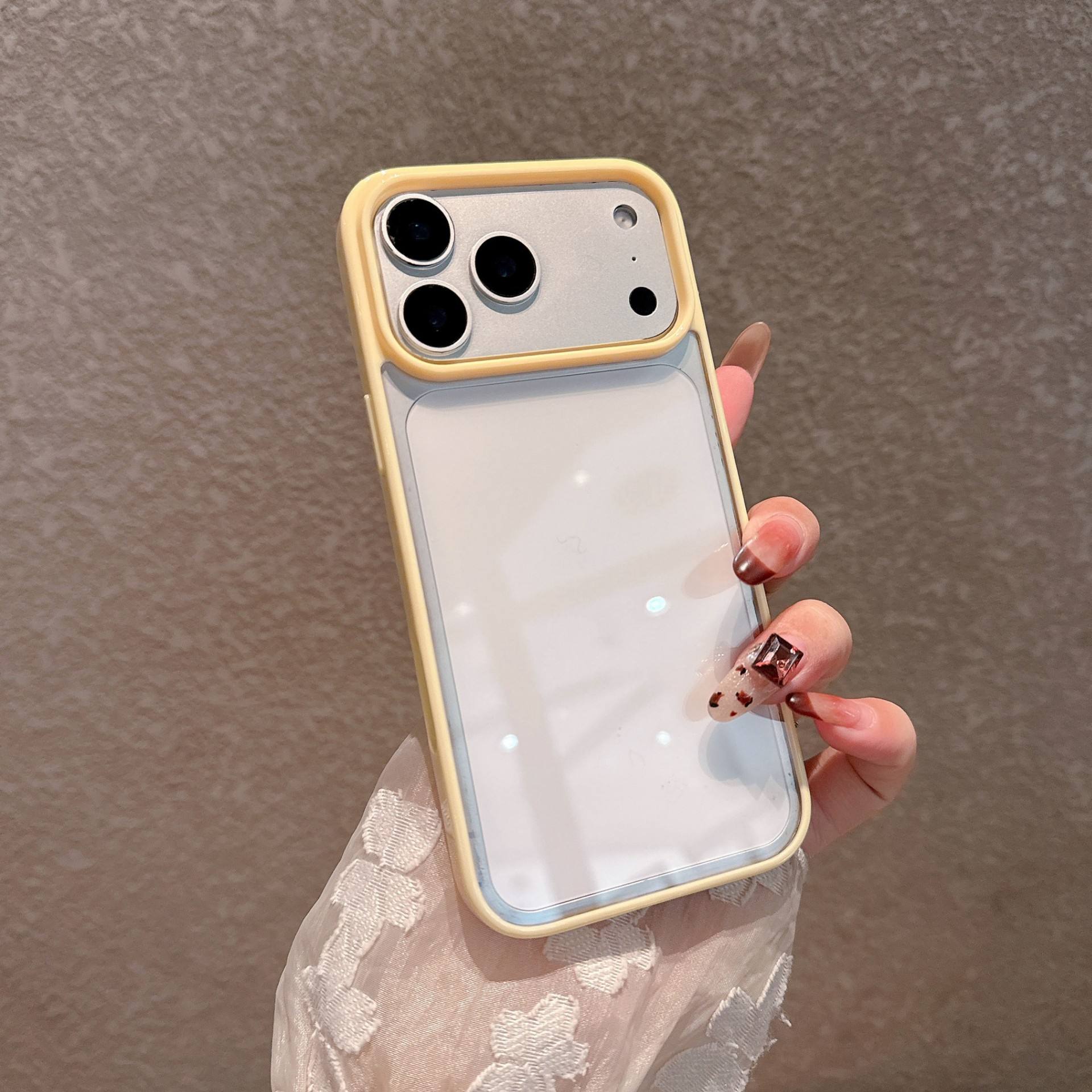 สีเหลือง